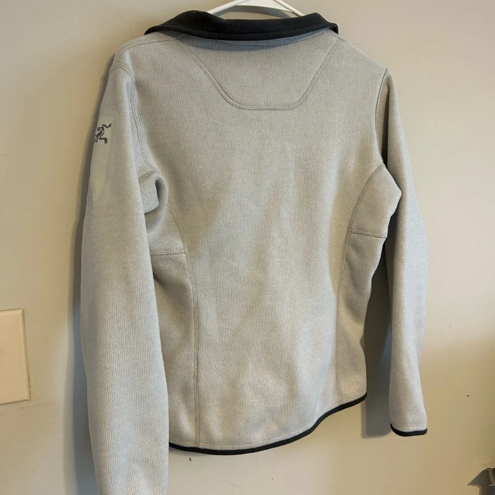 Arcteryx Women’s Zip Up Jacket - Picture 5 of 6